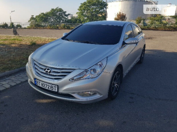 Hyundai Sonata 2010 року