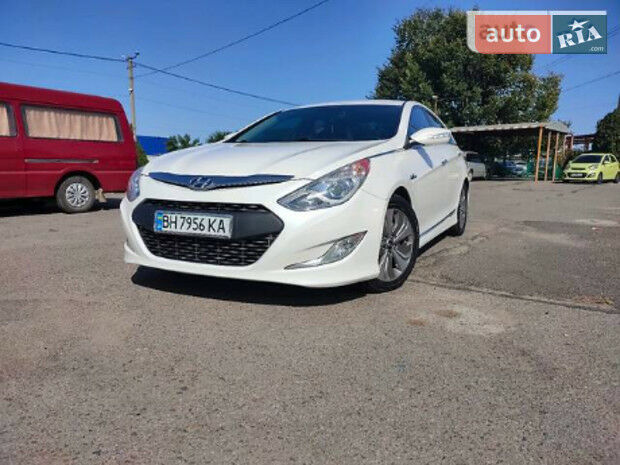 Hyundai Sonata 2013 року