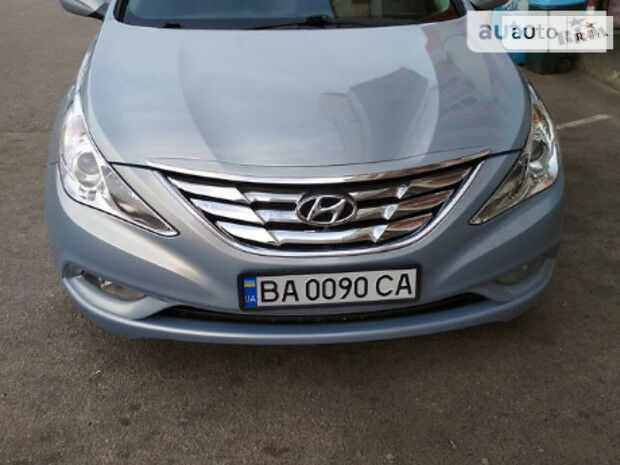 Hyundai Sonata 2010 року