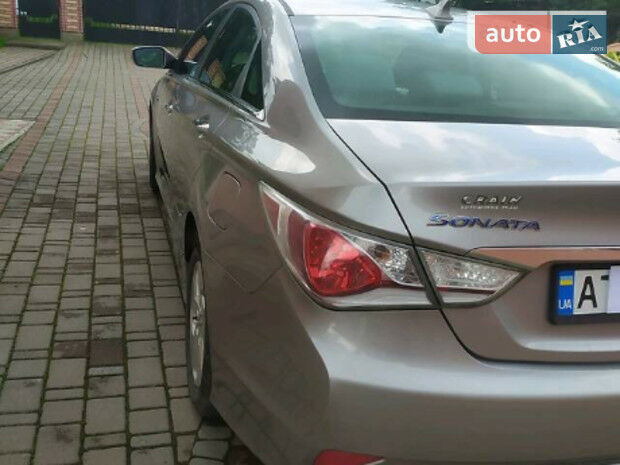 Hyundai Sonata 2011 року