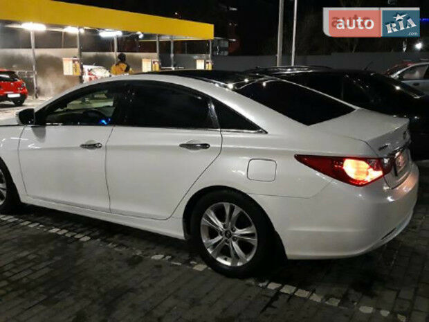 Hyundai Sonata 2012 года