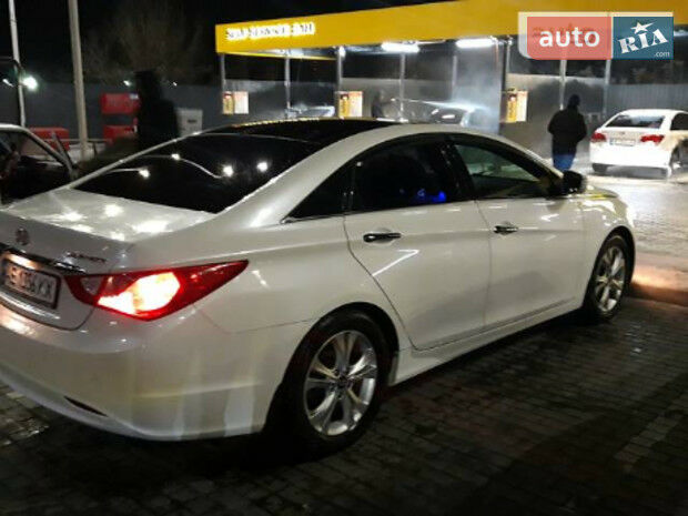 Hyundai Sonata 2012 року