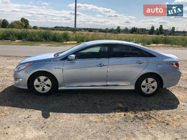 Hyundai Sonata 2012 року