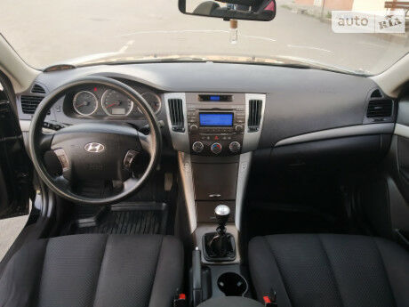 Хендай Соната 2008 року Hyundai Sonata 2008 року
