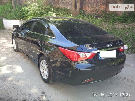 Hyundai Sonata 2011 року