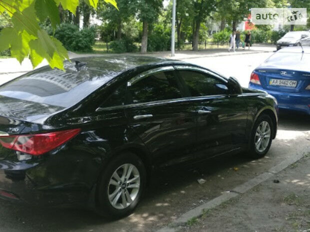 Hyundai Sonata 2011 года