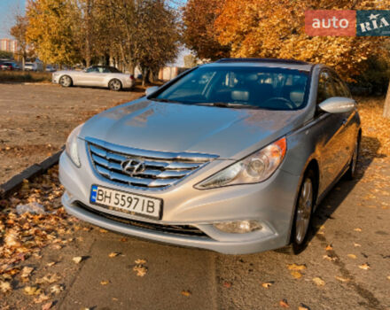 Hyundai Sonata 2011 року - Фото 2 автомобіля