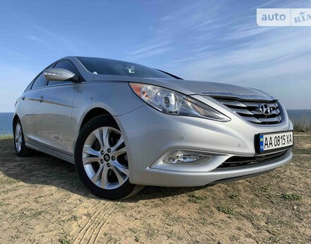 Hyundai Sonata 2011 року