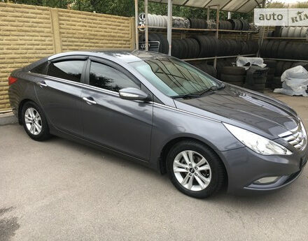 Hyundai Sonata 2011 року