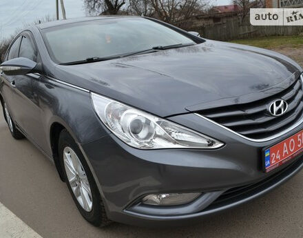 Hyundai Sonata 2011 року