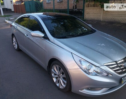 Hyundai Sonata 2011 року