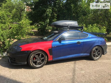 Хендай Тибурон 2003 года Hyundai Tiburon 2003 года