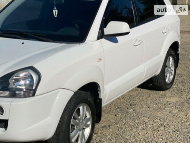 Хендай Туксон 2009 року Hyundai Tucson 2009 року