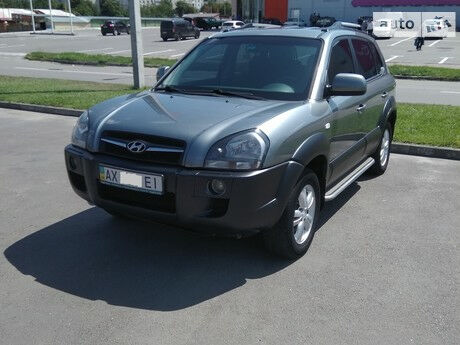 Хендай Туксон 2011 року Hyundai Tucson 2011 року