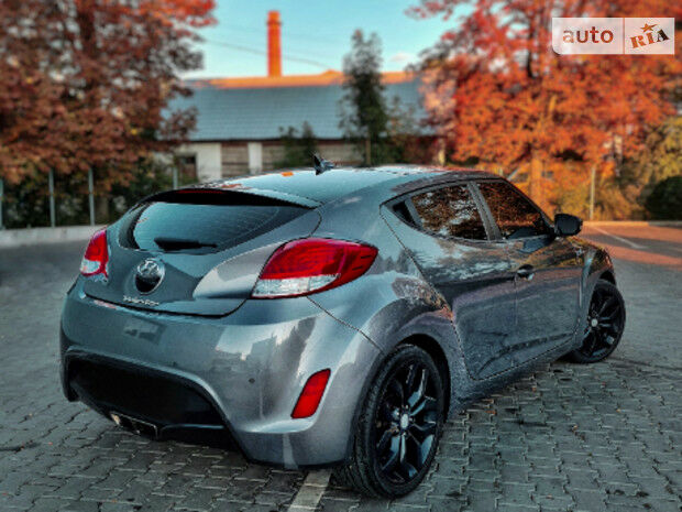 Hyundai Veloster 2012 року