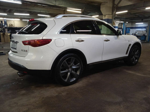 Infiniti FX 2012 года