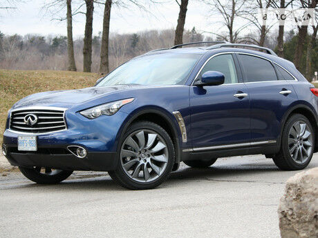 Infiniti FX 2010 года