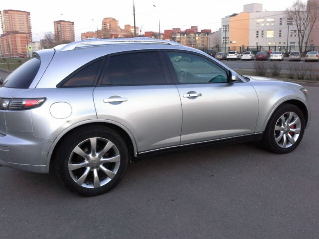 Infiniti FX 2005 года