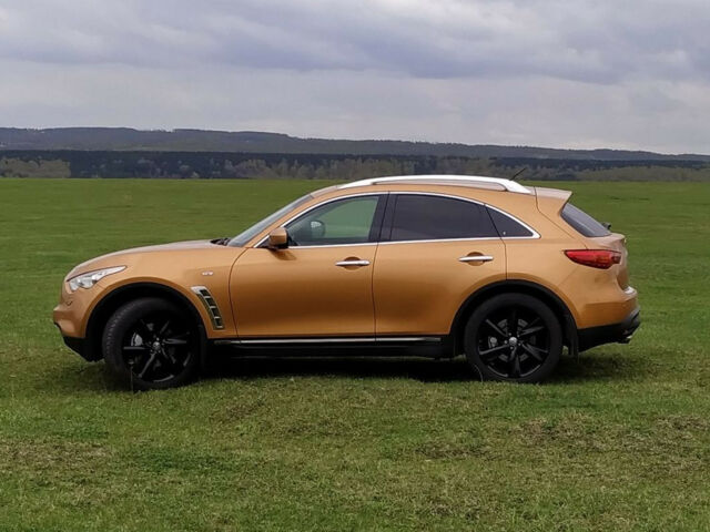Инфинити ФХ 2011 года Infiniti FX 2011 года
