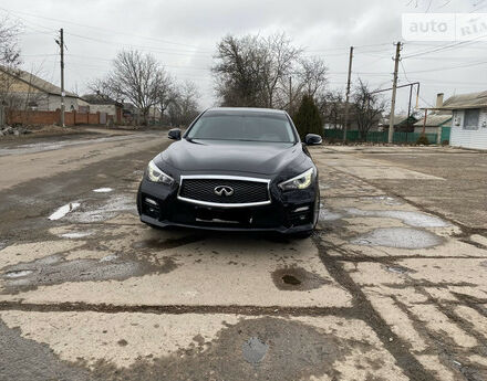 Infiniti Q 2013 року