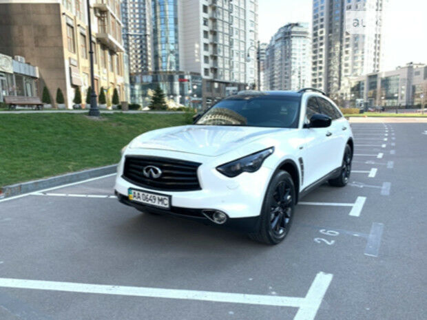 Infiniti QX 2013 года