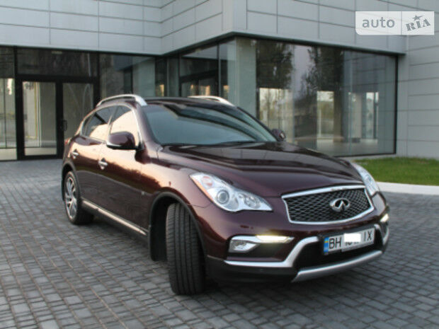 Infiniti QX 2015 года