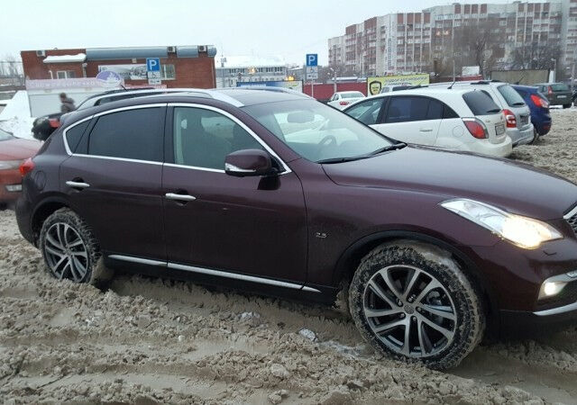 Infiniti QX 2016 года