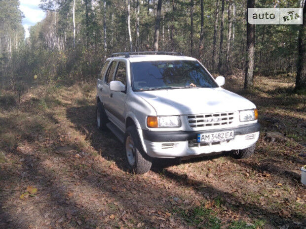 Isuzu Rodeo 1998 года