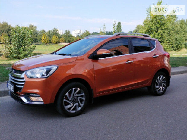 Джак Джей2 2017 года JAC J2 2017 года