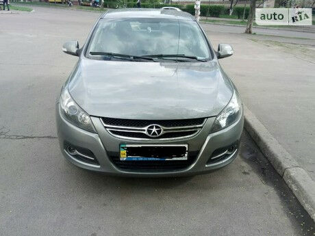 Джак Джей5 2014 года JAC J5 2014 года