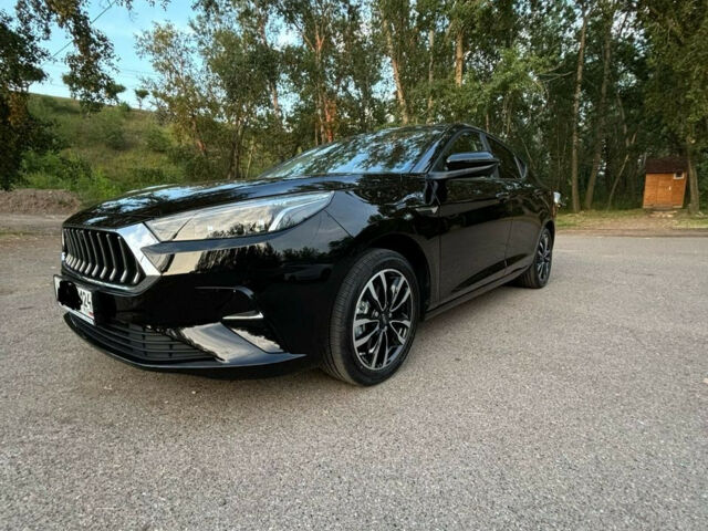 JAC J7 2023 года