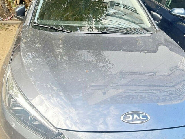 Джак J7 2024 года JAC J7 2024 года