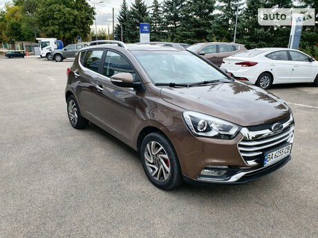Джак С2 2018 року JAC S2 2018 року