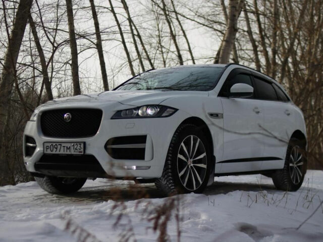 Jaguar F-Pace 2017 года