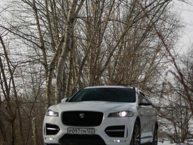 Jaguar F-Pace 2017 года