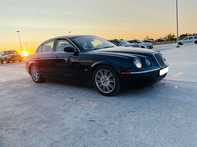 Jaguar S-Type 2007 року