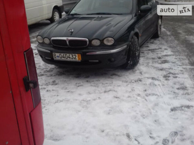 Jaguar X-Type 2002 року