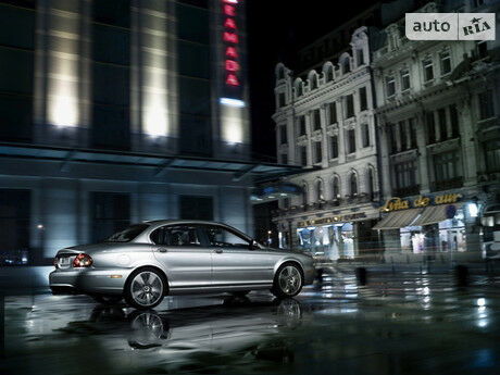 Ягуар Х-Тайп 2007 року Jaguar X-Type 2007 року