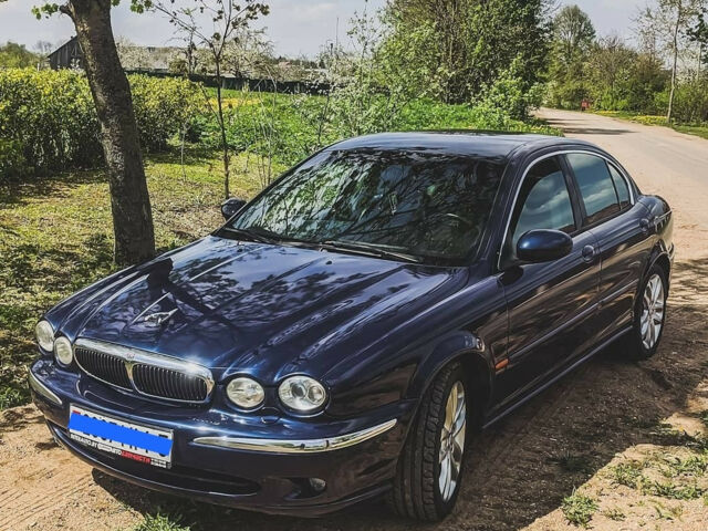 Jaguar X-Type 2002 года