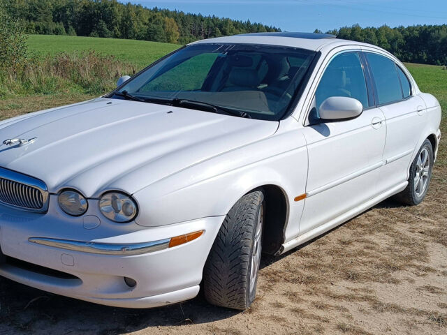 Jaguar X-Type 2001 года