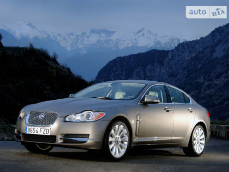 Ягуар ХФ 2012 года Jaguar XF 2012 года