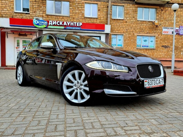 Jaguar XF 2013 года