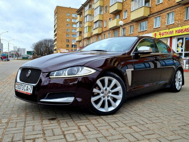 Jaguar XF 2013 года