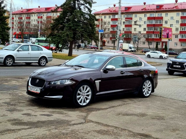 Jaguar XF 2013 года