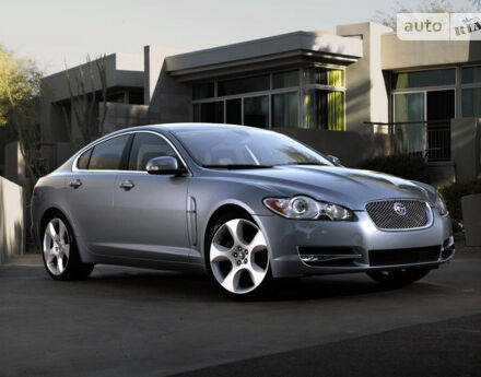 Jaguar XF 2008 року