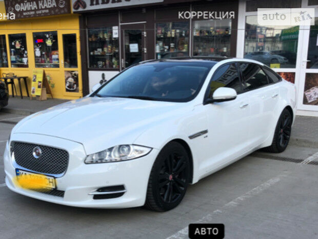 Jaguar XJ 2015 року