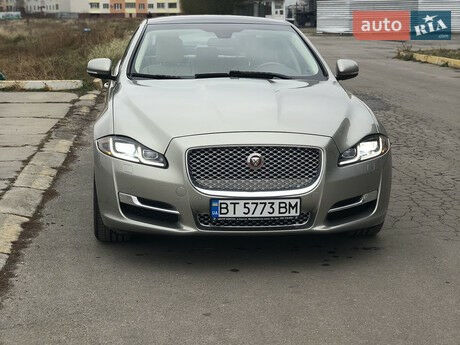 Jaguar XJ 2013 года