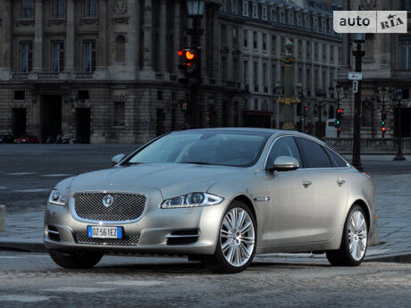 Jaguar XJ 2008 року