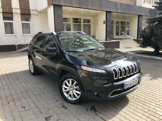 Jeep Cherokee 2015 года