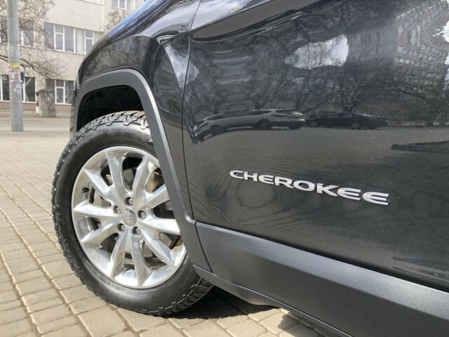 Jeep Cherokee 2015 года